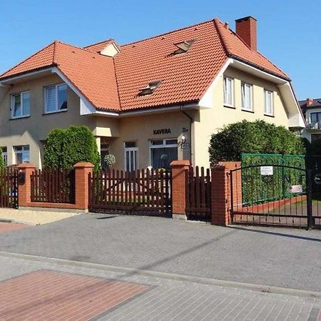 Dom Goscinny Kavera Dziwnowek Exterior photo